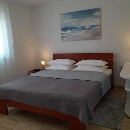 Holiday home 17694 Vir